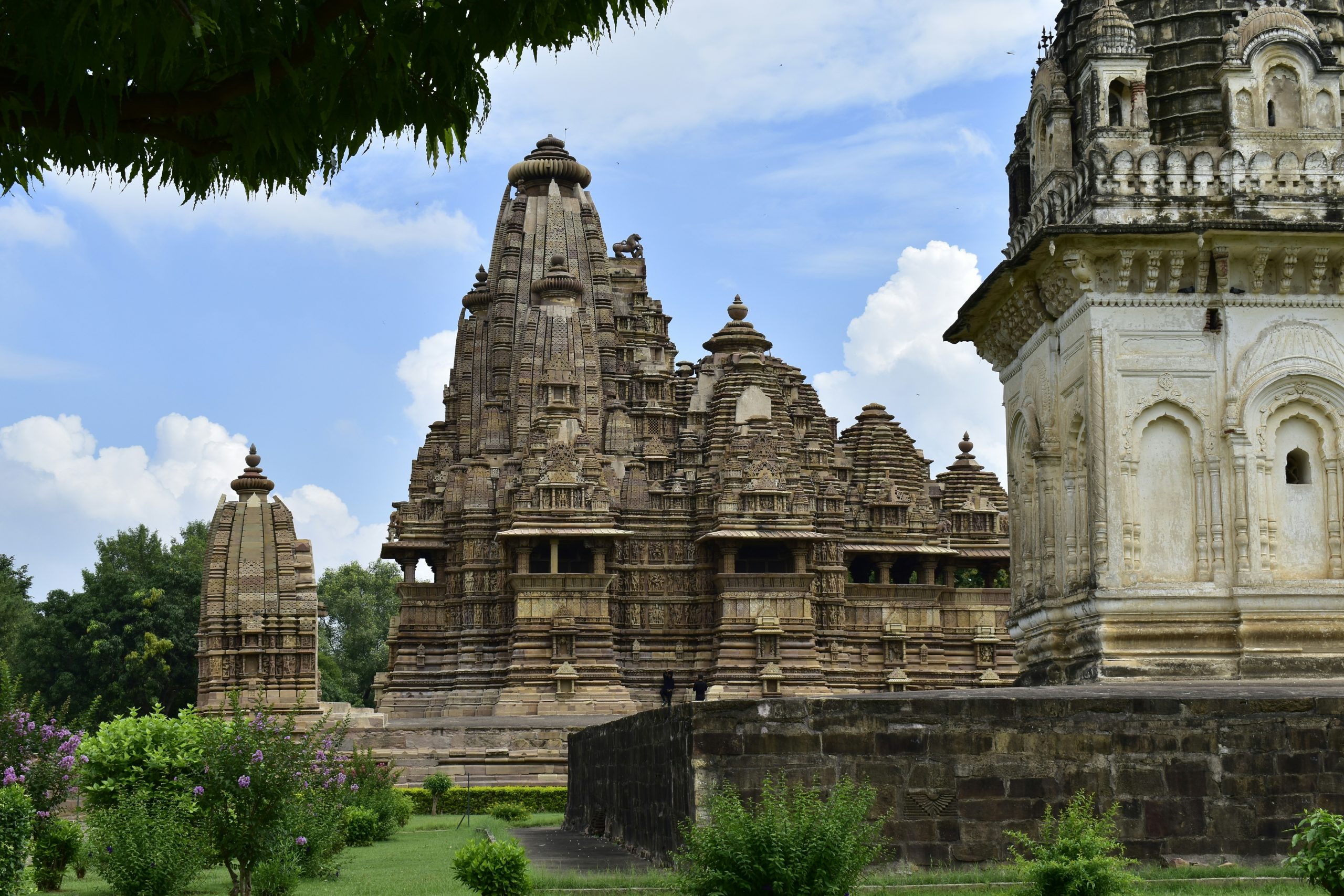 INDIA –  GOLDEN TRIANGLE WITH KHAJURAHO